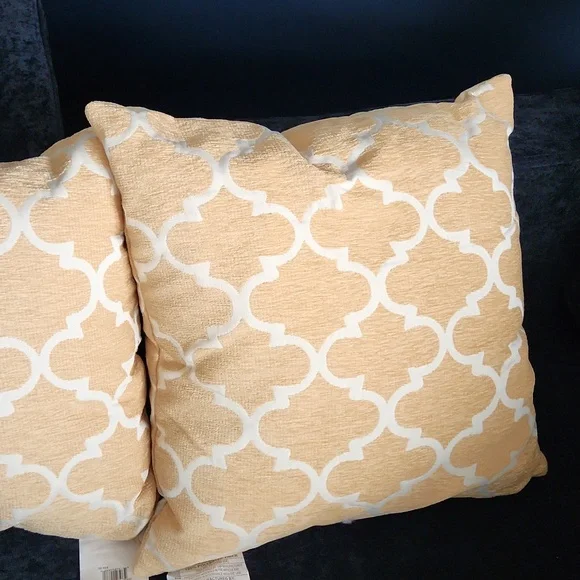 Club Lattice Pillows (2) - Picture 3 of 5